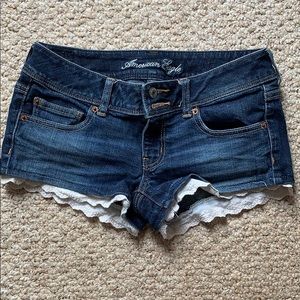 American Eagle Trim Shorts